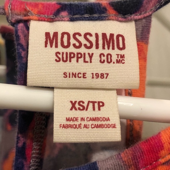 Flower Dress 🌺 - Picture 3 of 6